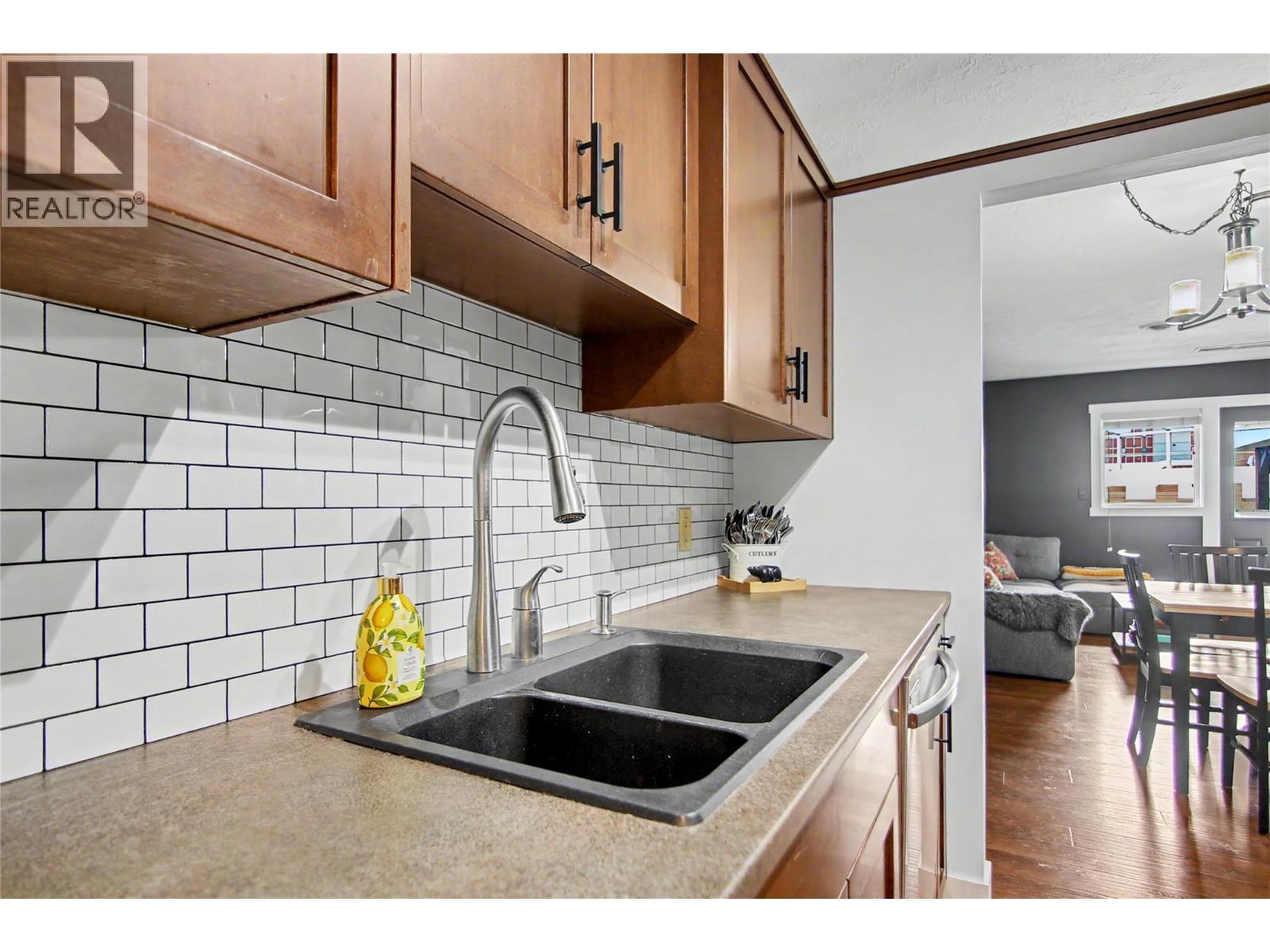 1665 Ufton Court Unit# 338, Kelowna, BC