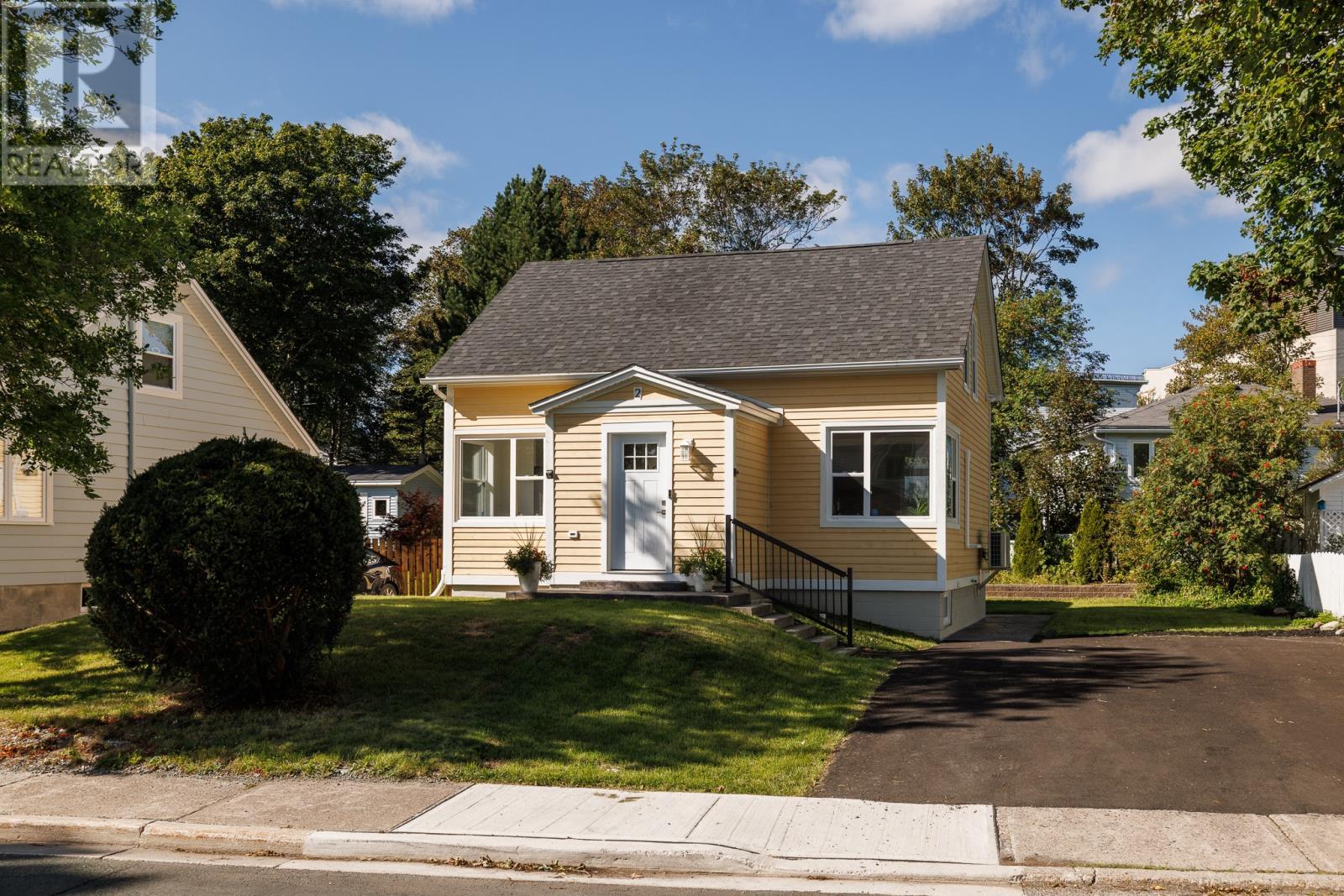 2 Milbanke Street, St. John'S, NL