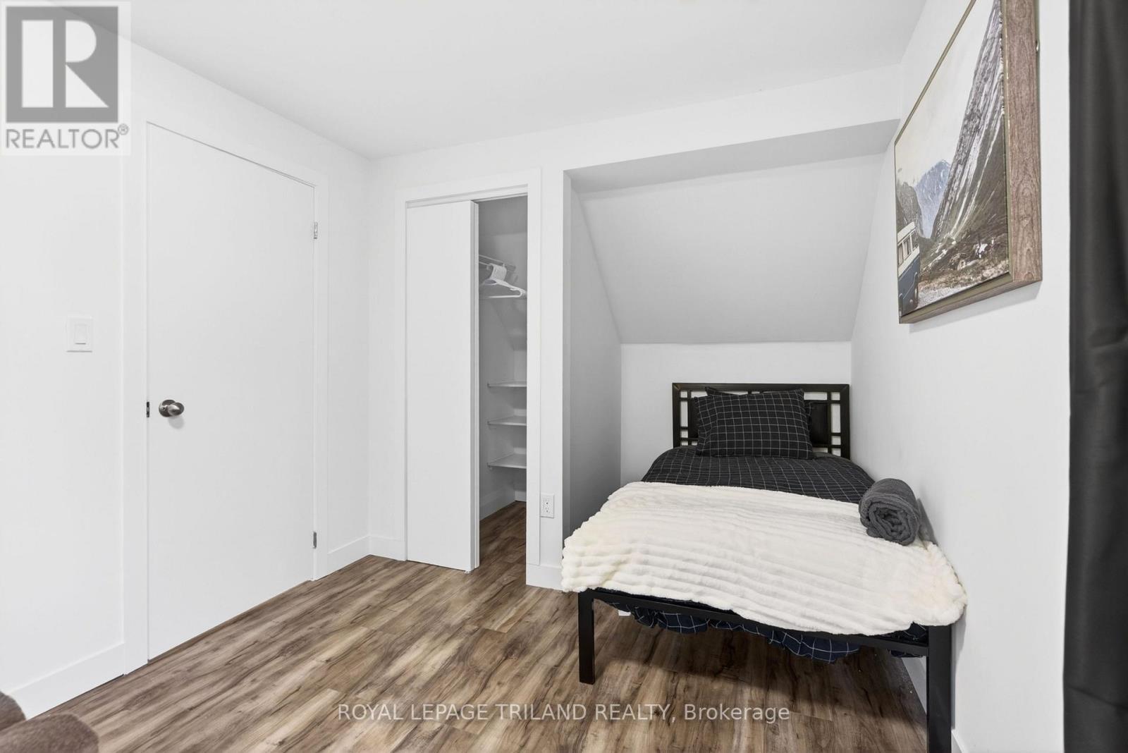 1223 Sunningdale Road E, London North (North C), ON