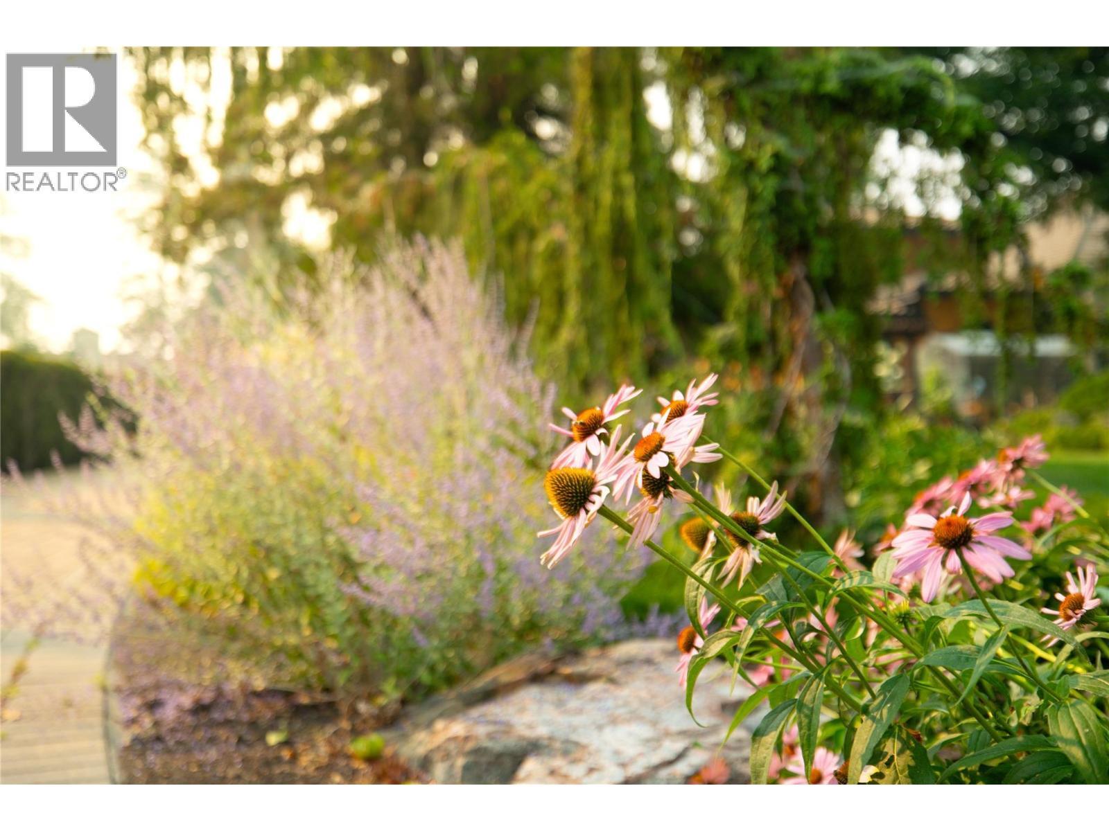 4388 Hobson Road, Kelowna, BC