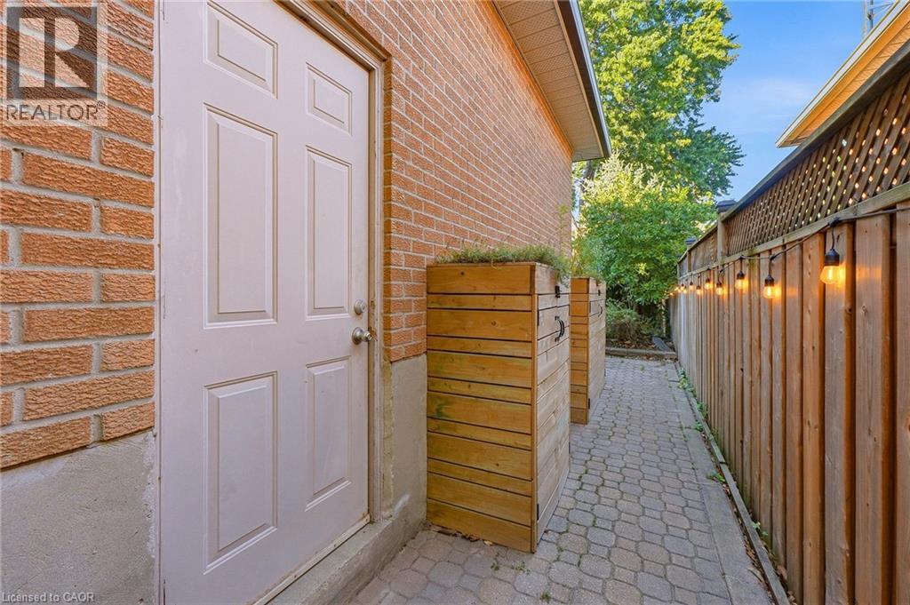 1060 Dowland Crescent, Burlington, ON