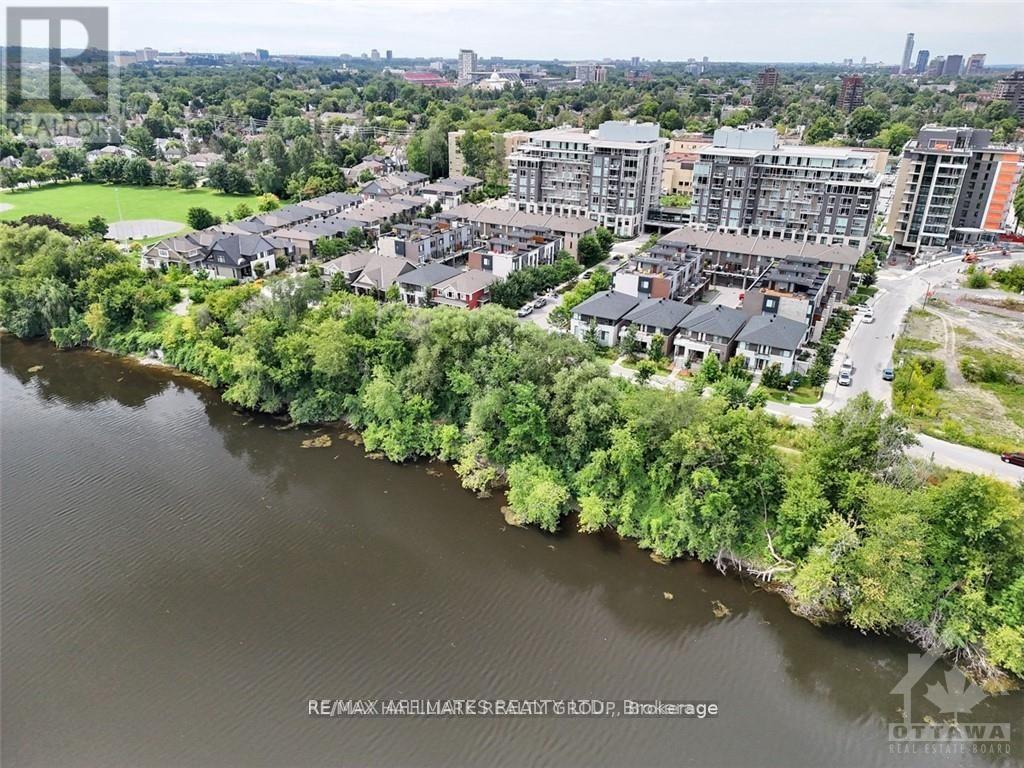 312 - 530 De Mazenod Avenue, Ottawa, ON