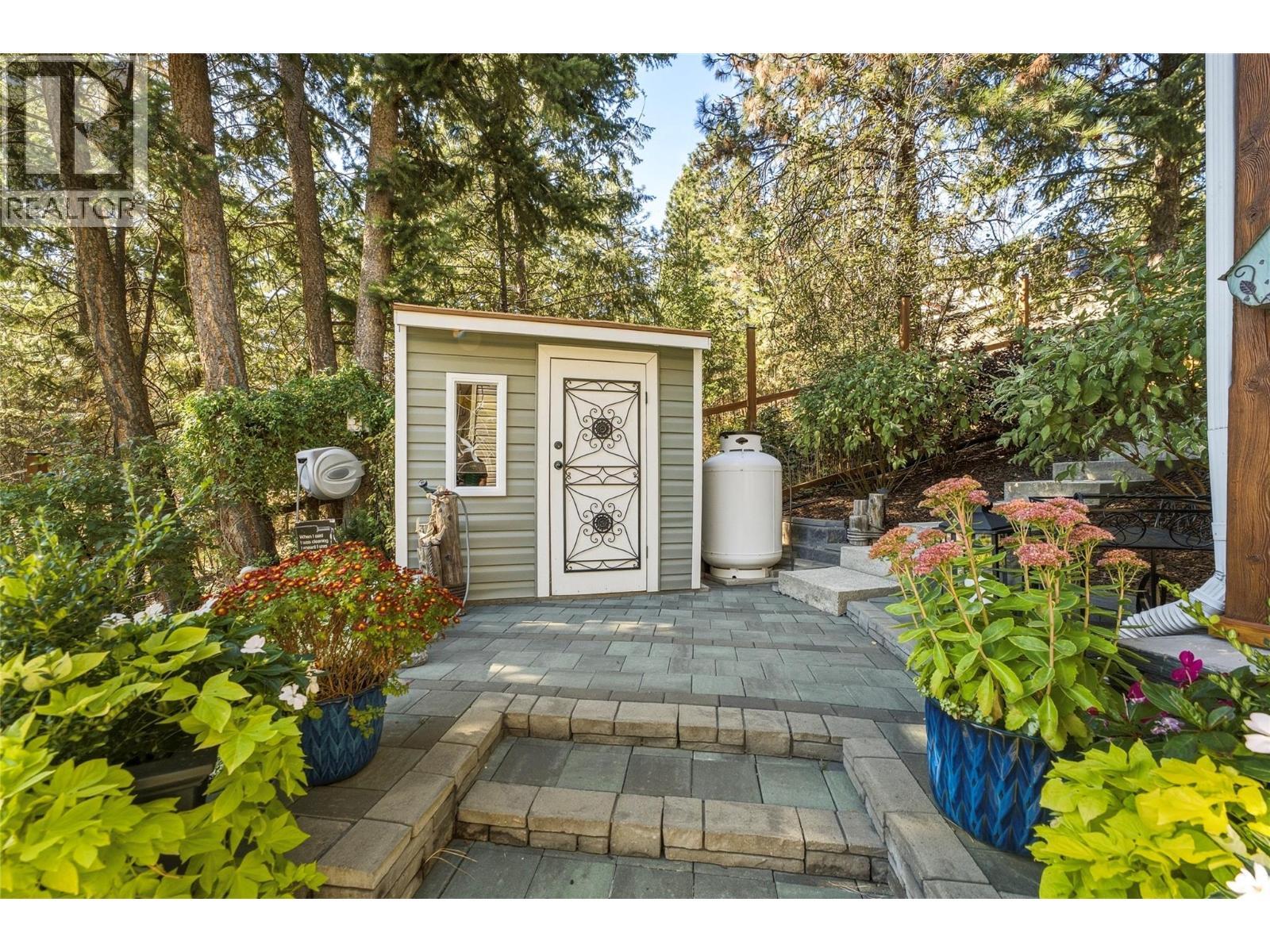 642 Mountain Drive, Vernon, BC