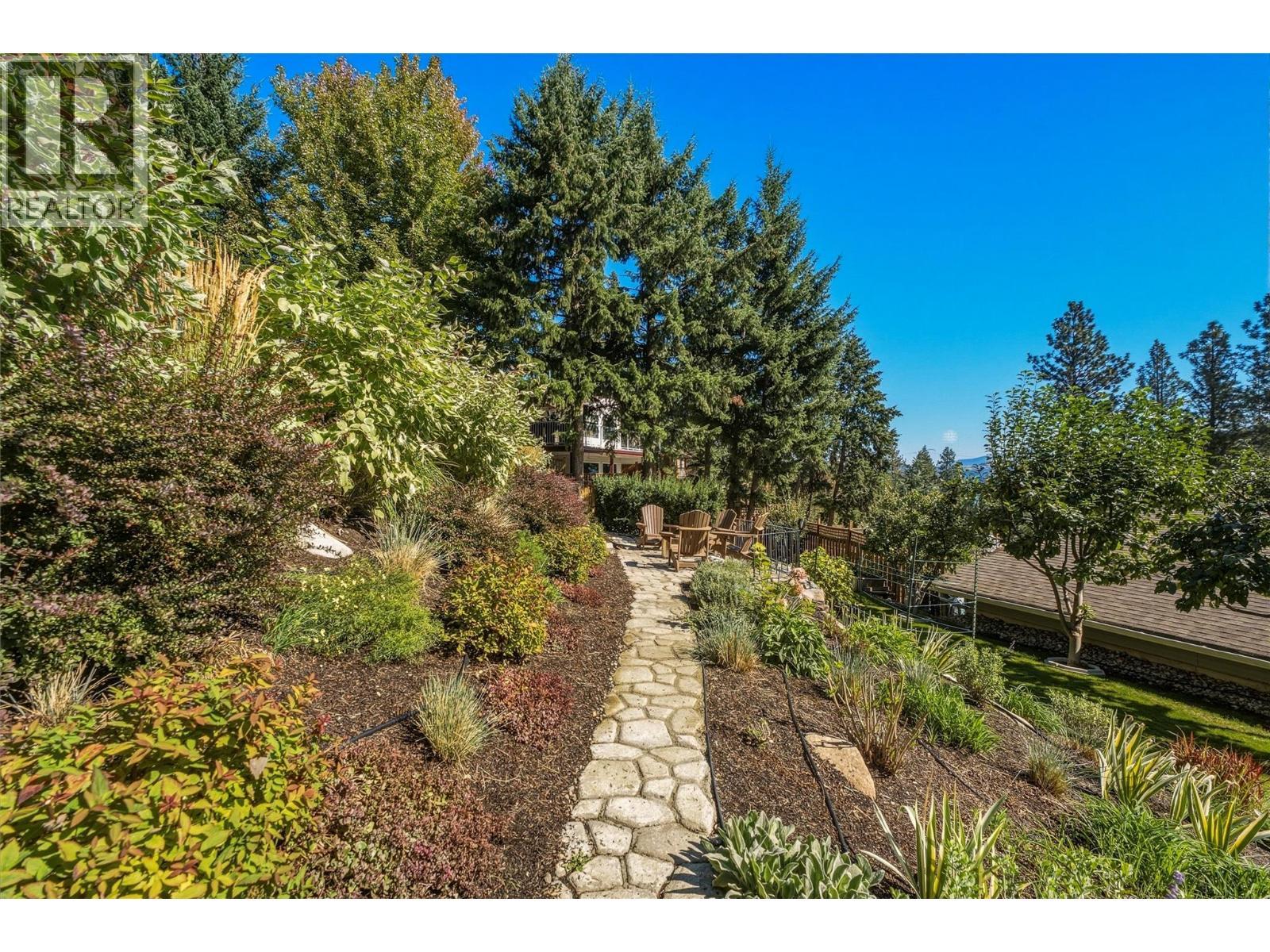 642 Mountain Drive, Vernon, BC