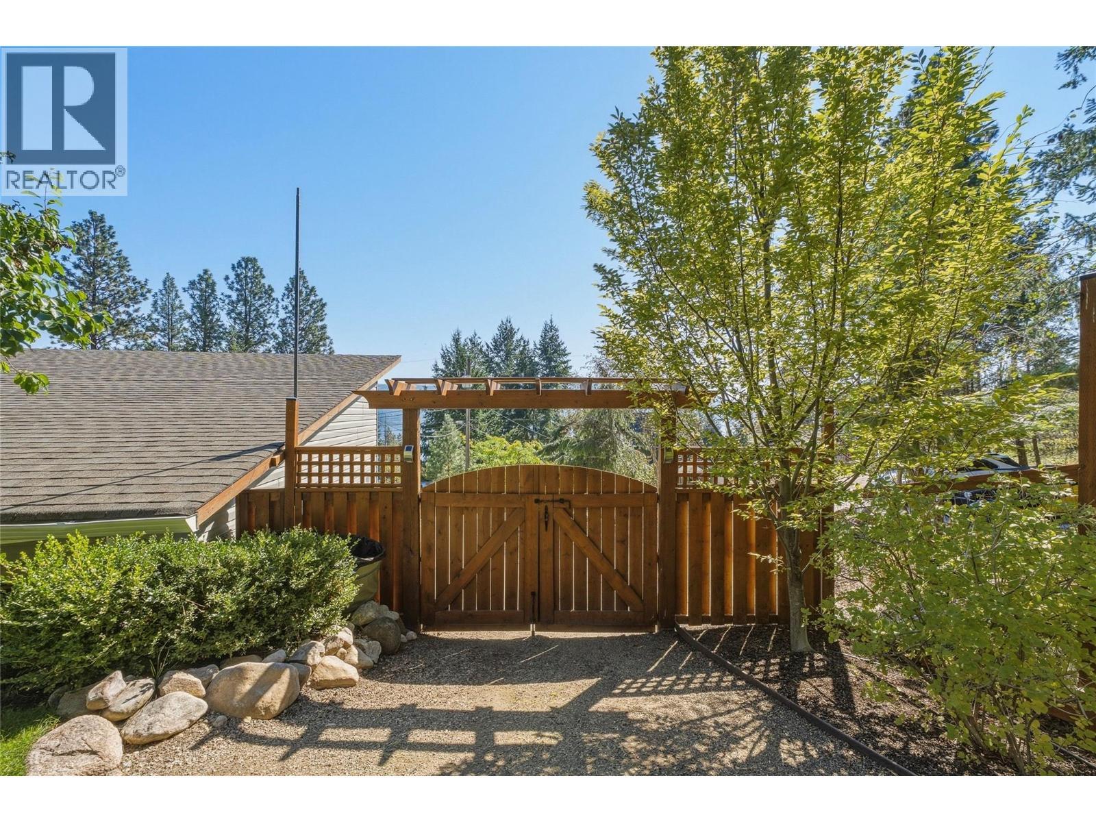 642 Mountain Drive, Vernon, BC