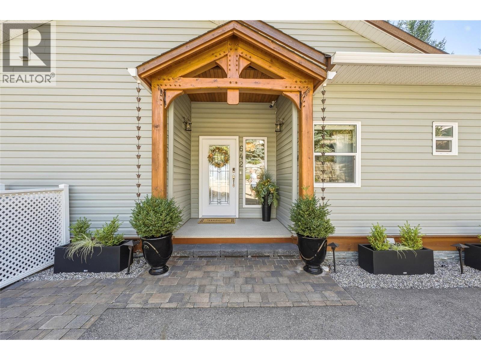 642 Mountain Drive, Vernon, BC