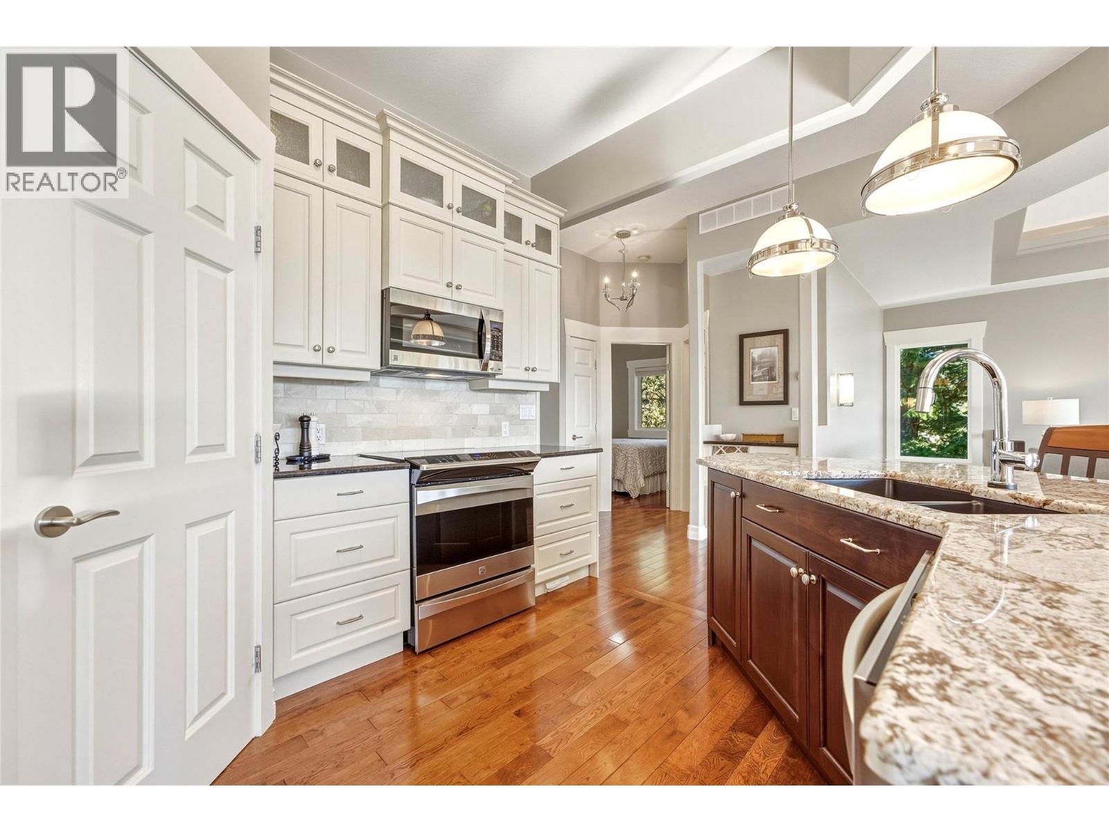 642 Mountain Drive, Vernon, BC