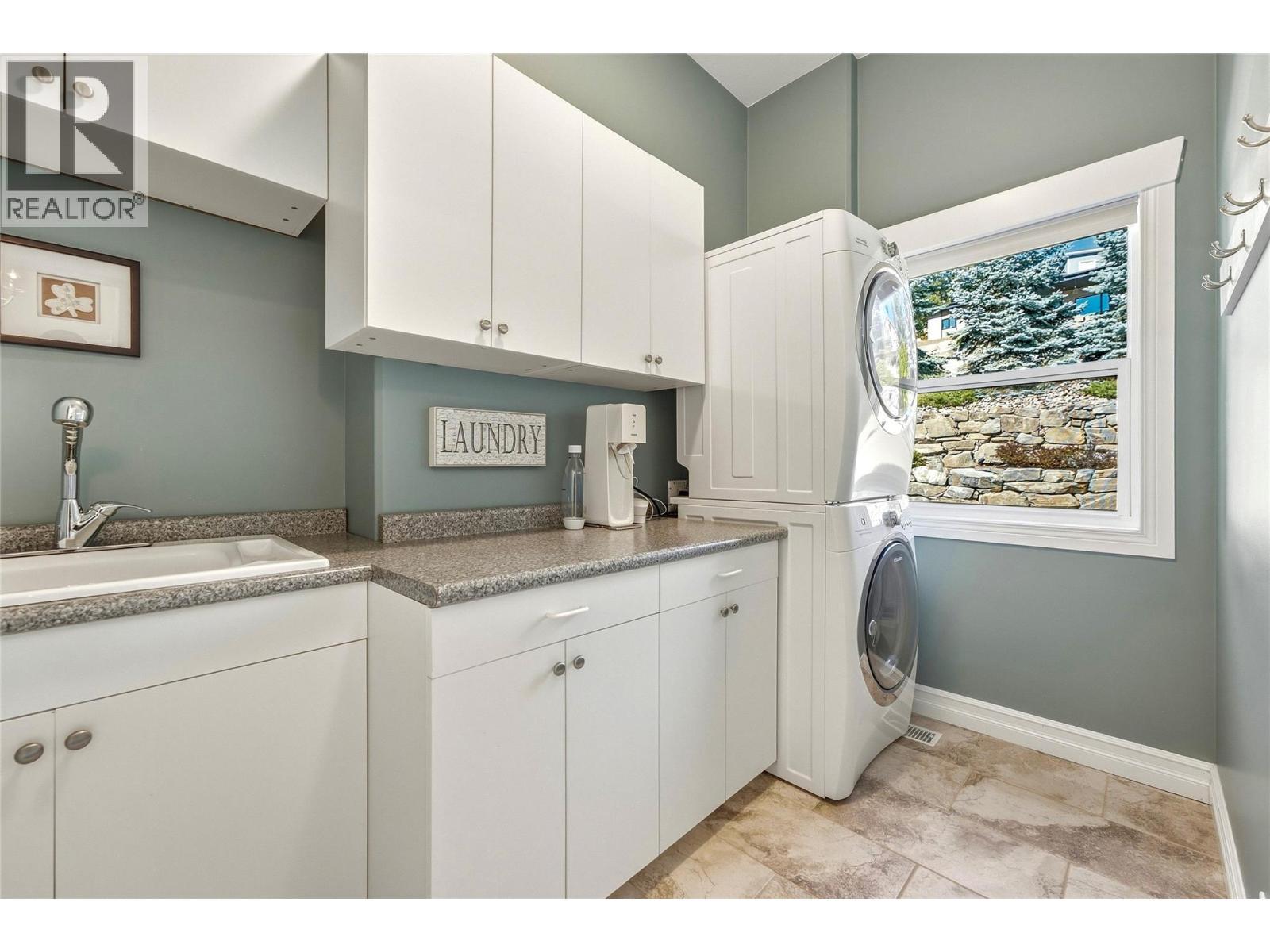 642 Mountain Drive, Vernon, BC
