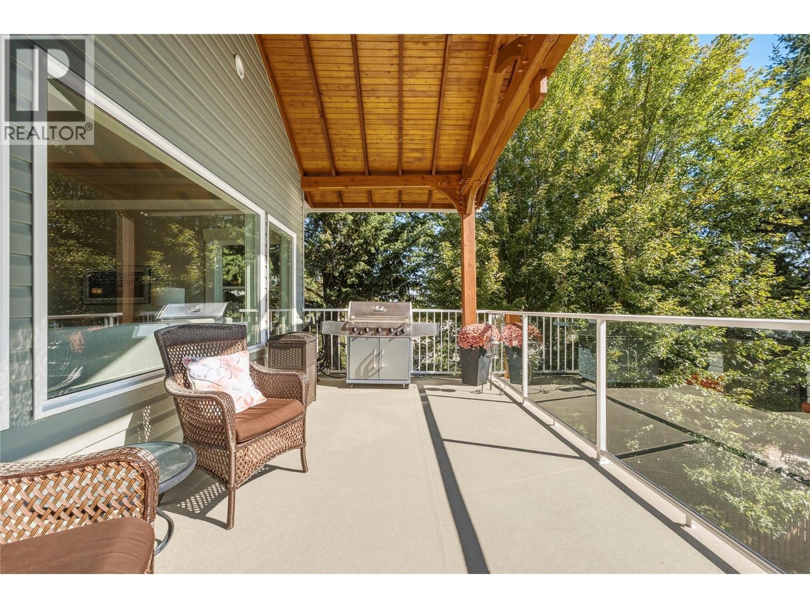 642 Mountain Drive, Vernon, BC