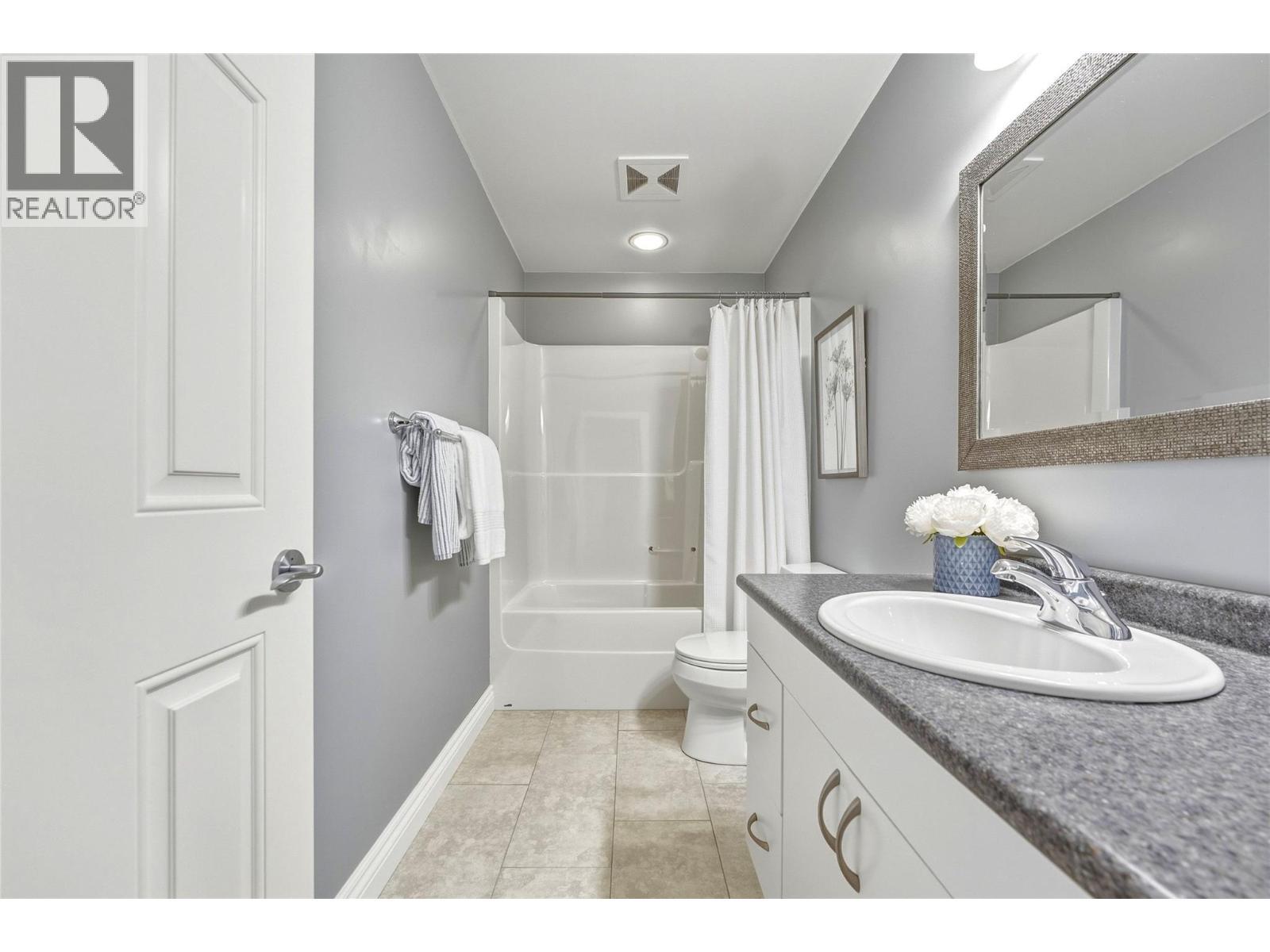 642 Mountain Drive, Vernon, BC