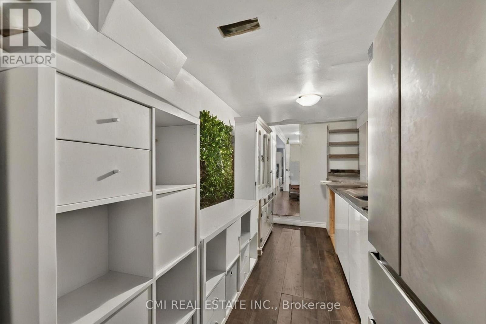 20 Jeavons Avenue, Toronto, ON