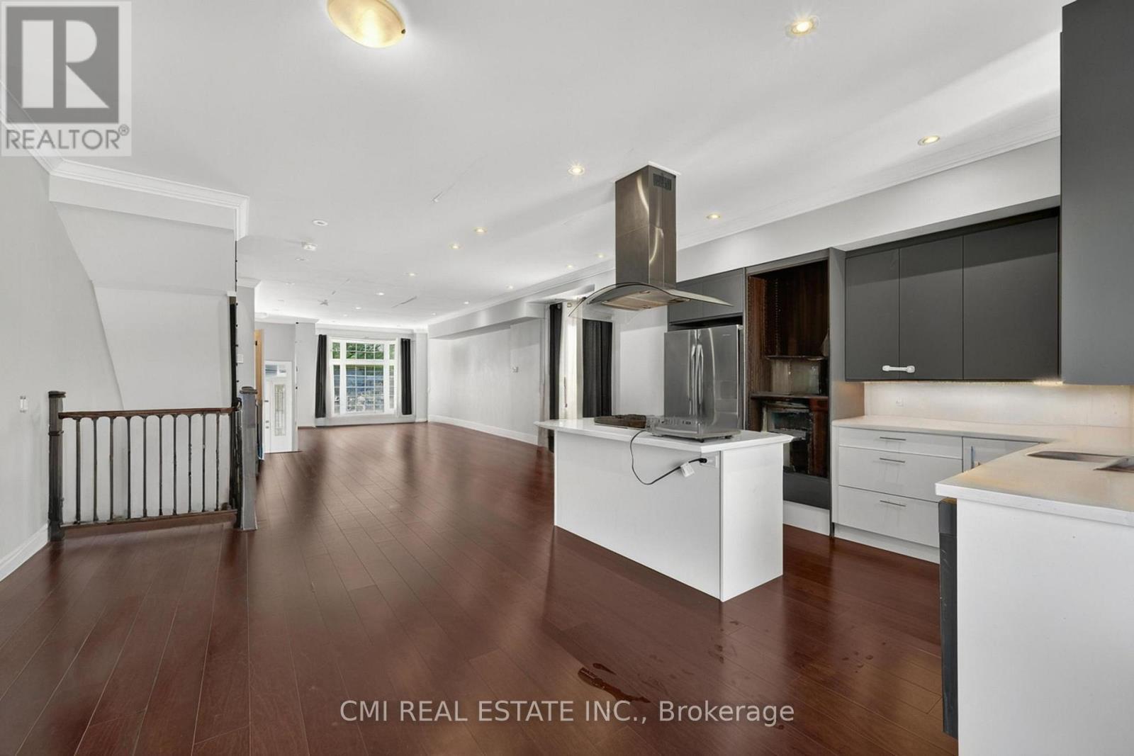 20 Jeavons Avenue, Toronto, ON