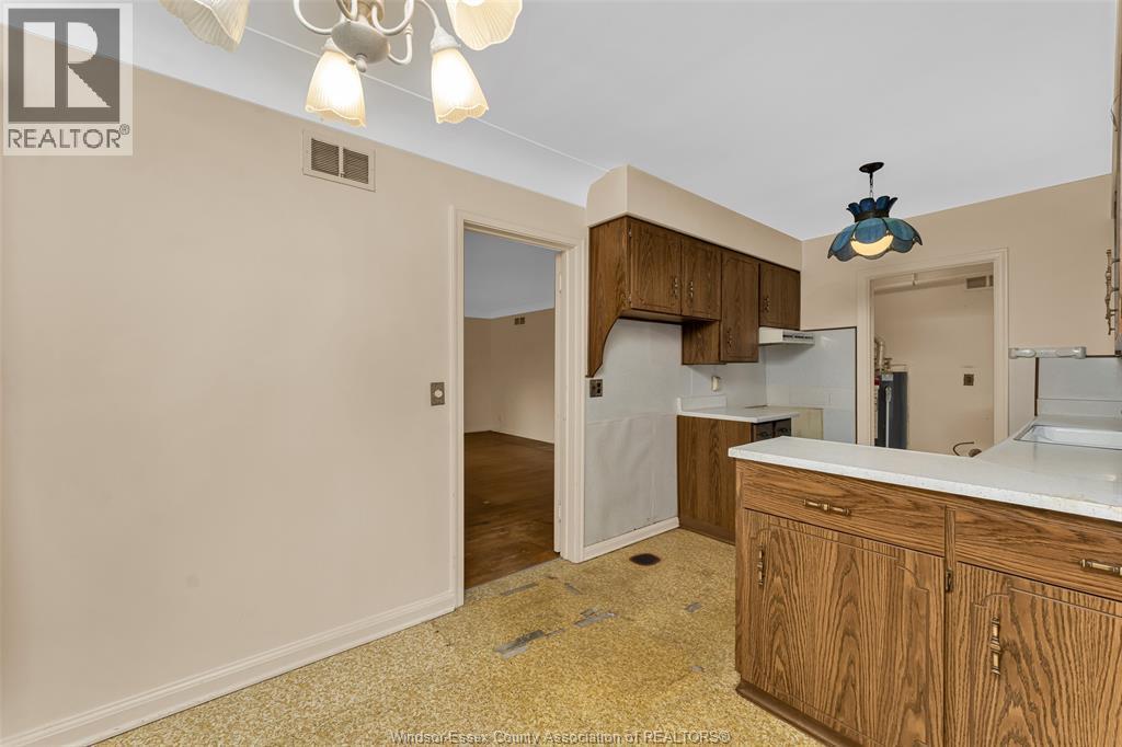 2032 Verdun, Windsor, ON