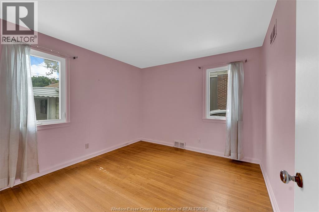 2032 Verdun, Windsor, ON