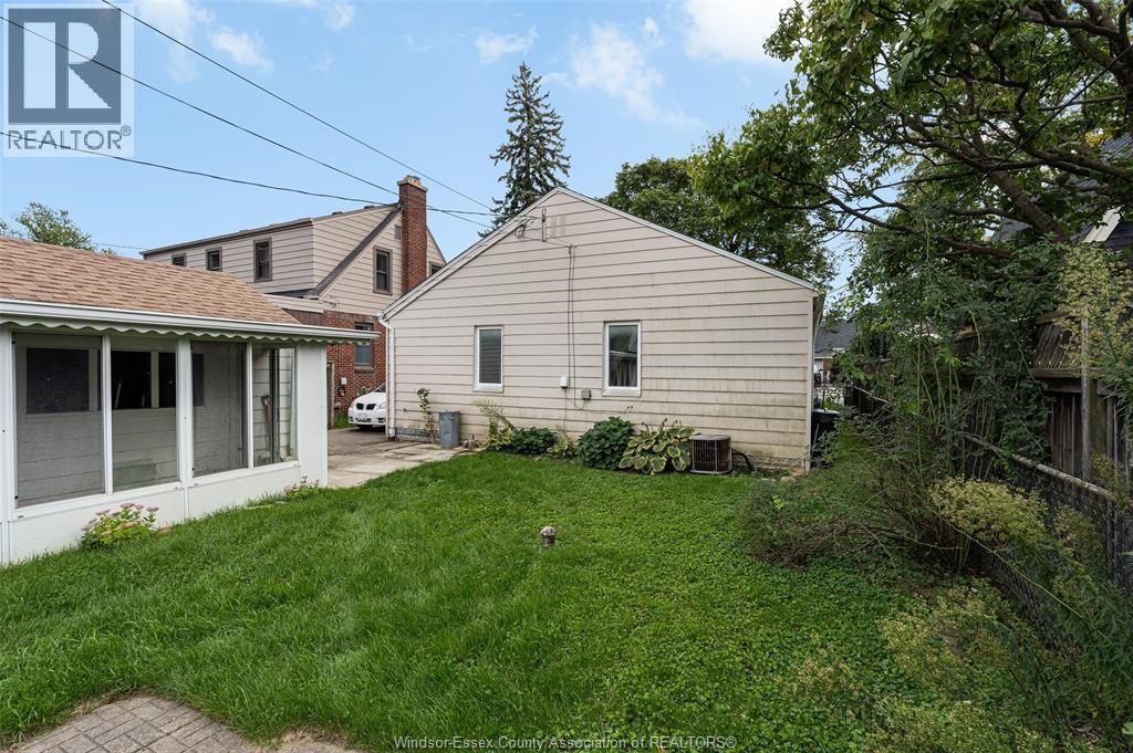 2032 Verdun, Windsor, ON