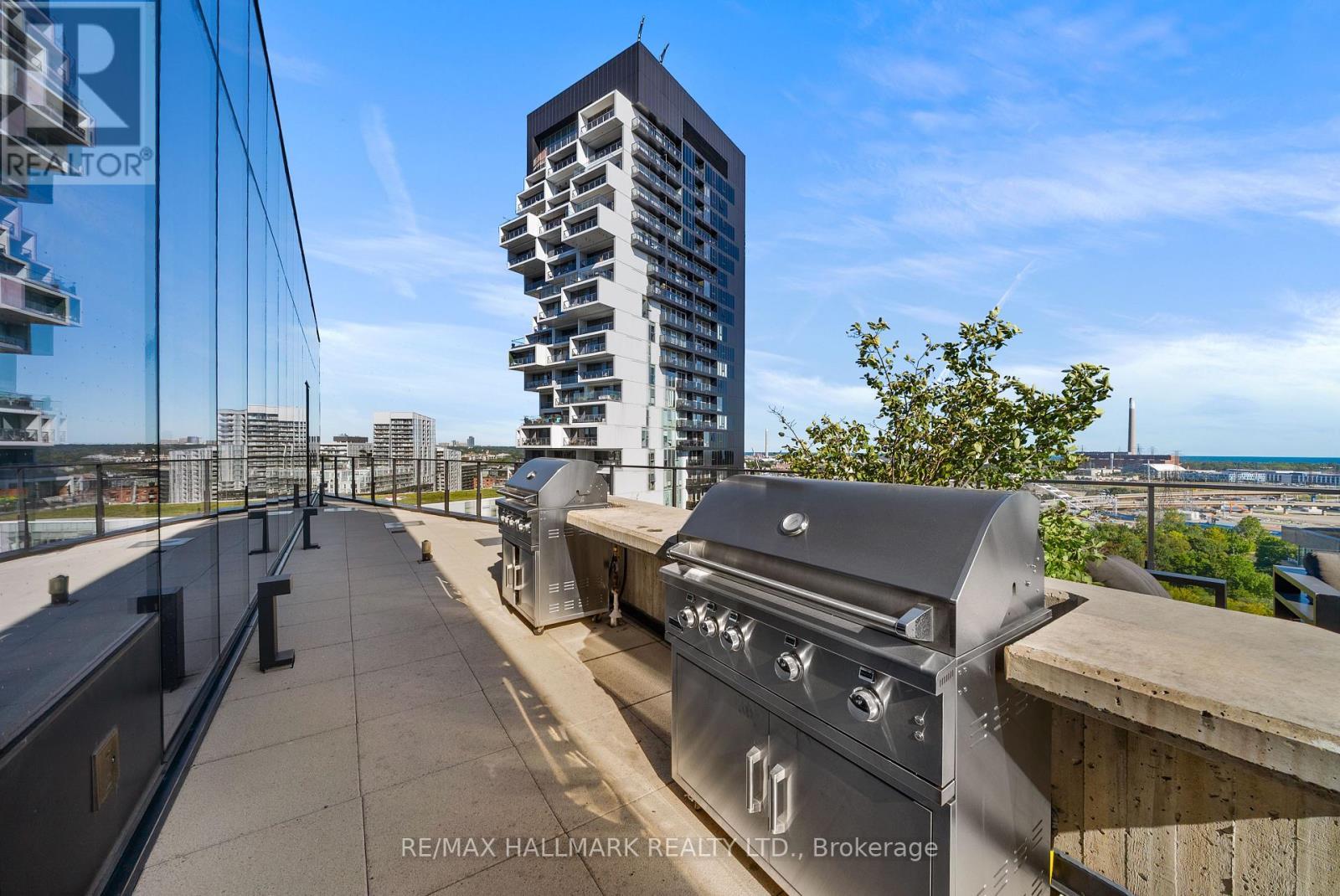 709 - 21 Lawren Harris Square, Toronto, ON