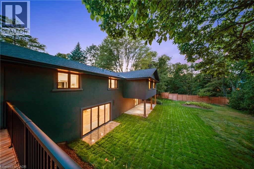 201 Trelawn Avenue, Oakville, ON