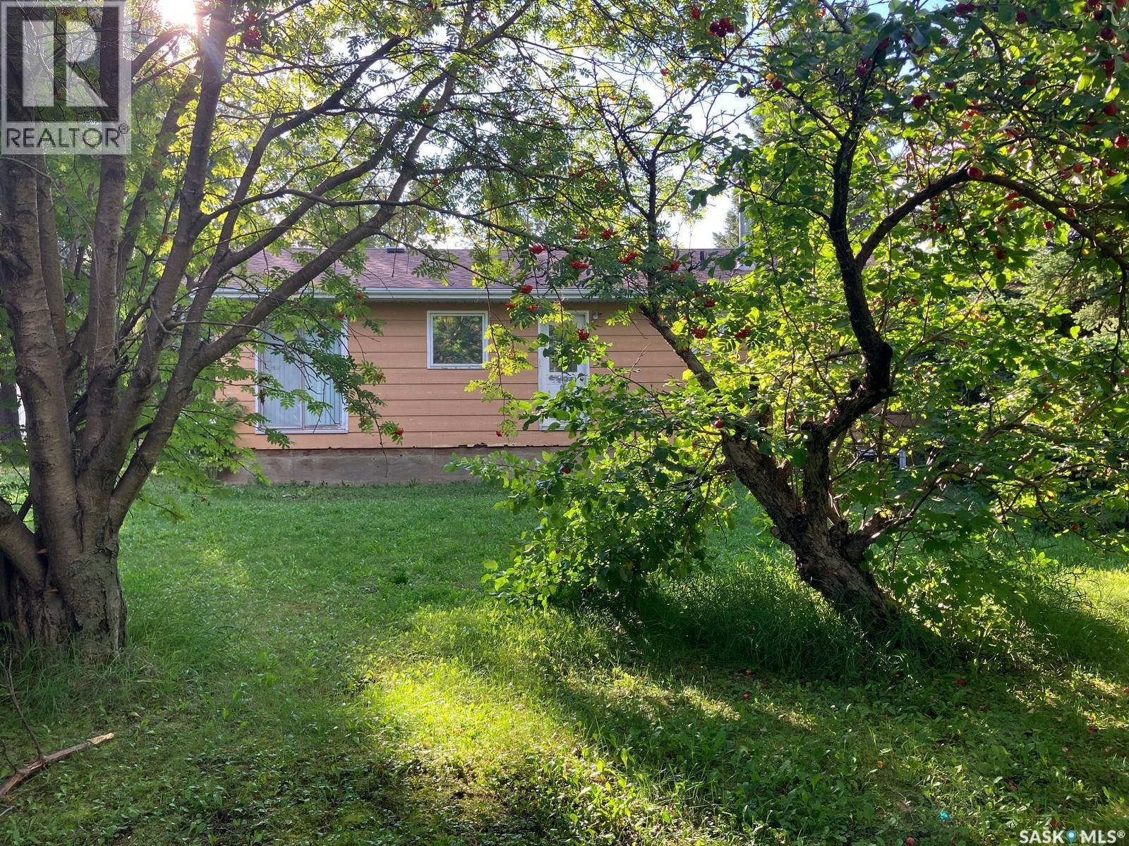 412 Guloien Avenue, White Fox, SK