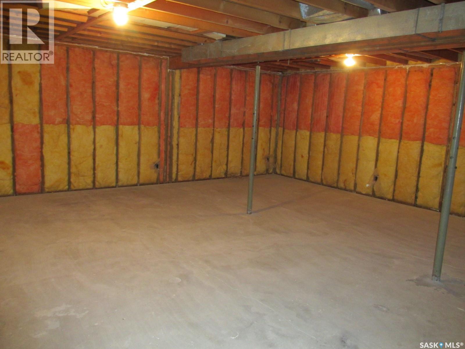 412 Guloien Avenue, White Fox, SK