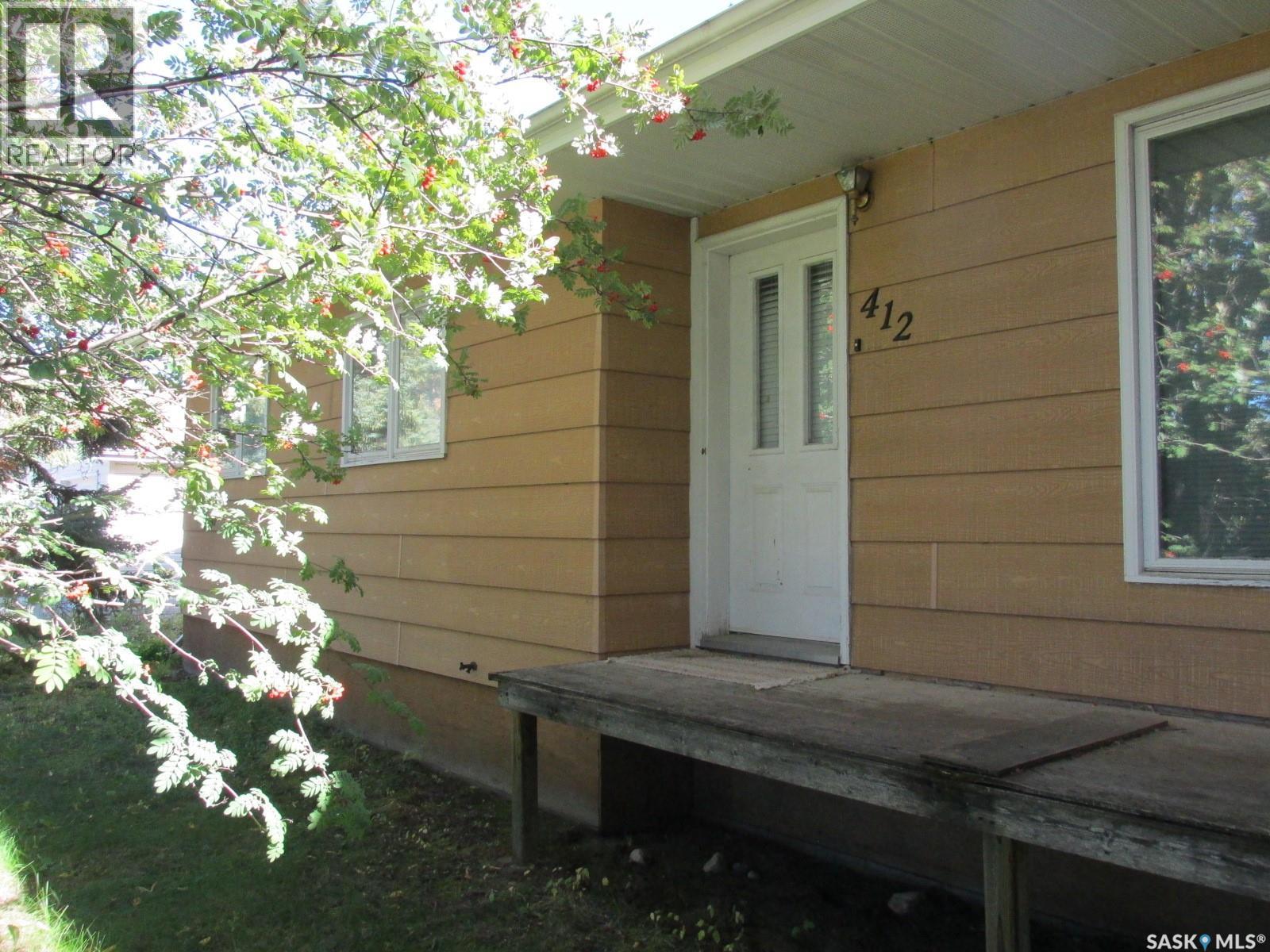 412 Guloien Avenue, White Fox, SK