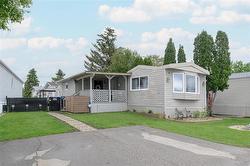 42 Sandale DR Winnipeg, MB R2N 1C8
