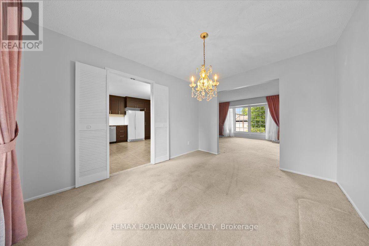 965 Cahill Drive W, Ottawa, ON