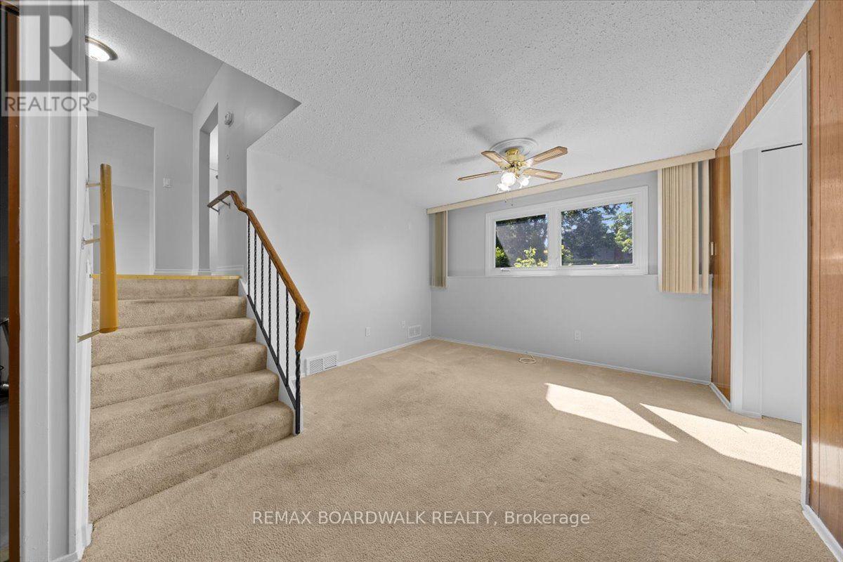 965 Cahill Drive W, Ottawa, ON