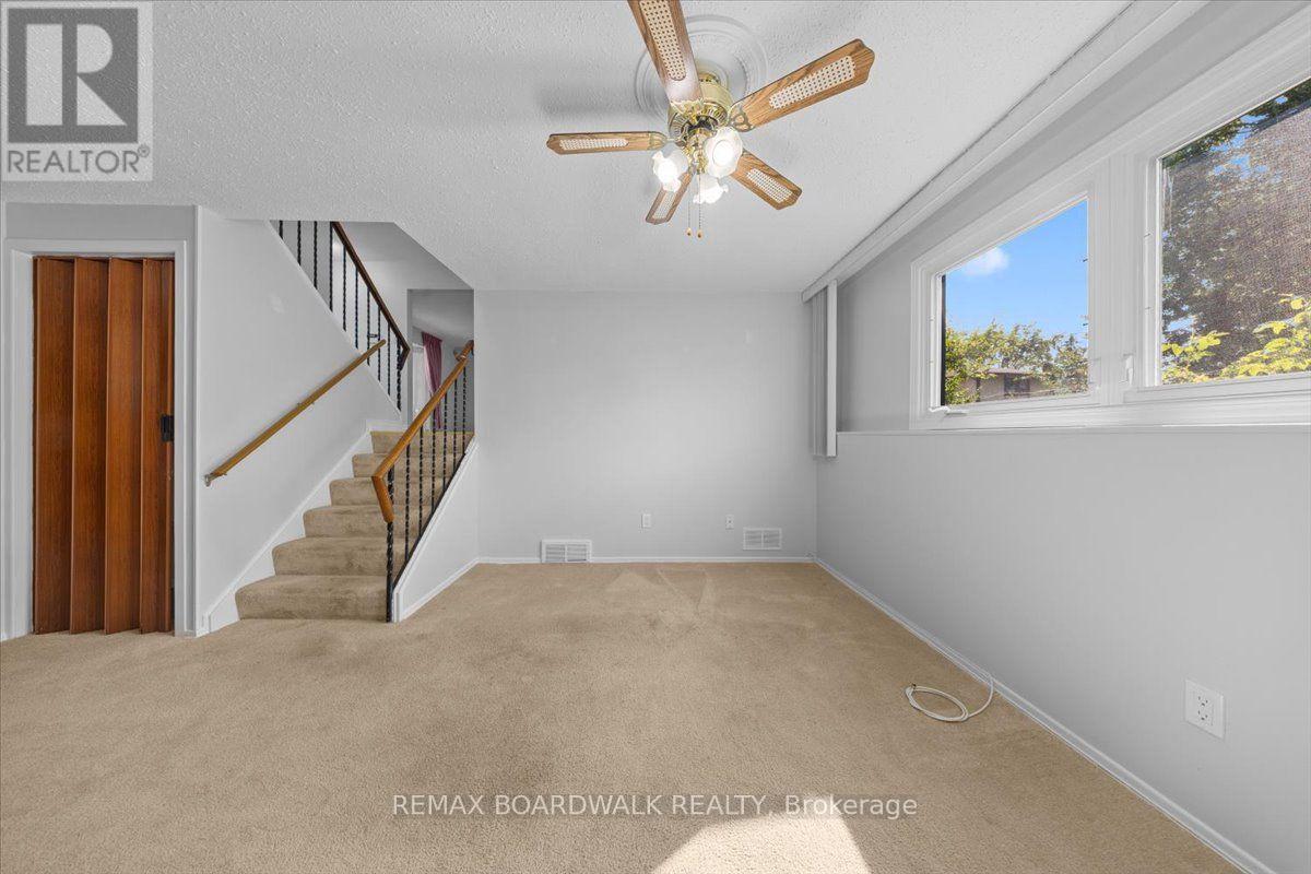 965 Cahill Drive W, Ottawa, ON