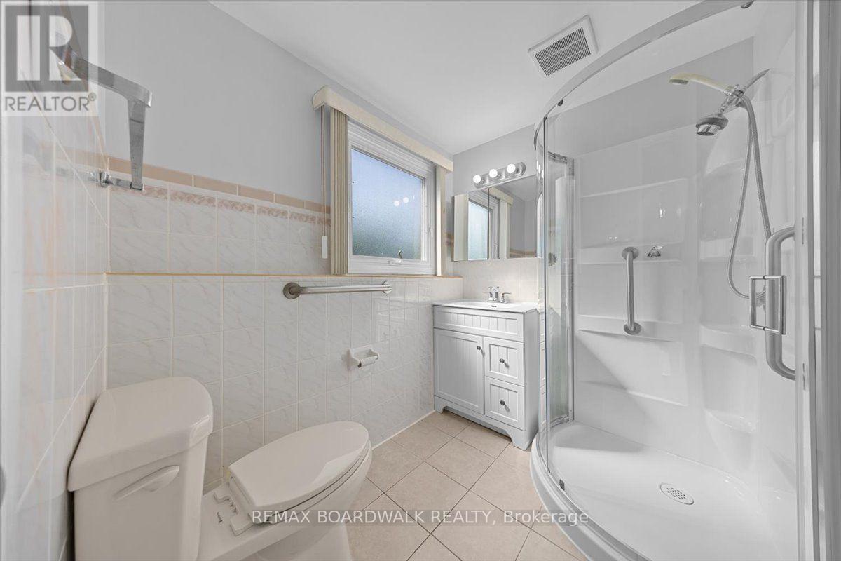 965 Cahill Drive W, Ottawa, ON
