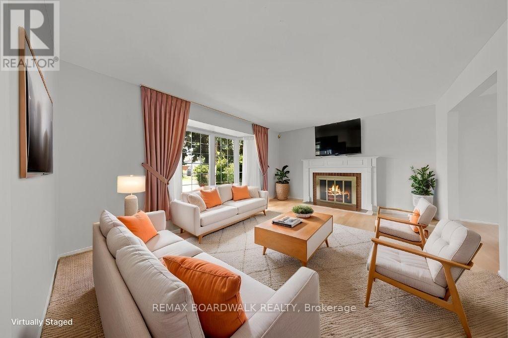965 Cahill Drive W, Ottawa, ON