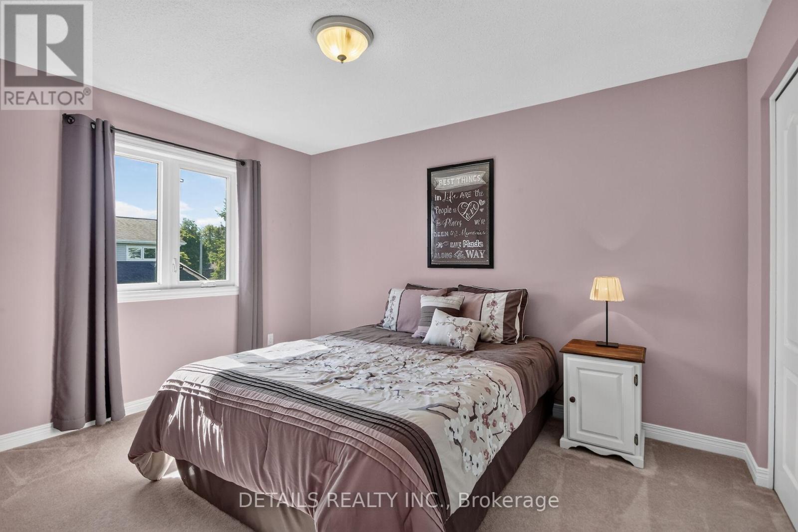 10 Forest Creek Drive, Ottawa, ON
