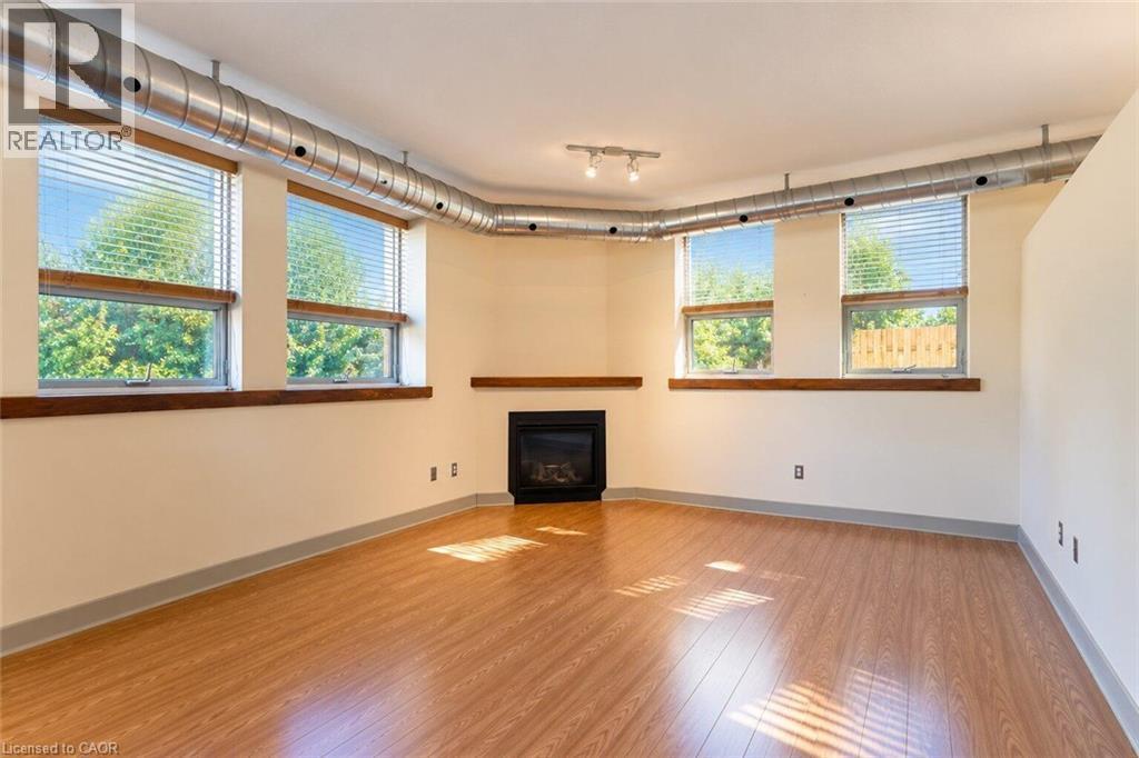 357 Hunter Street W Unit# 16, Hamilton, ON