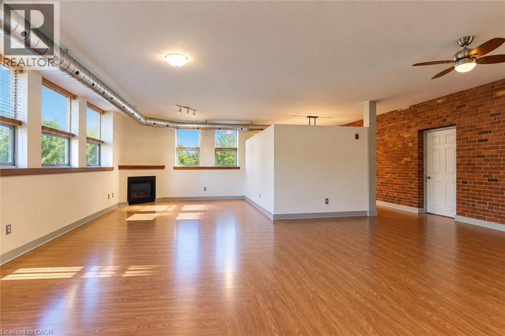 357 Hunter Street W Unit# 16, Hamilton, ON