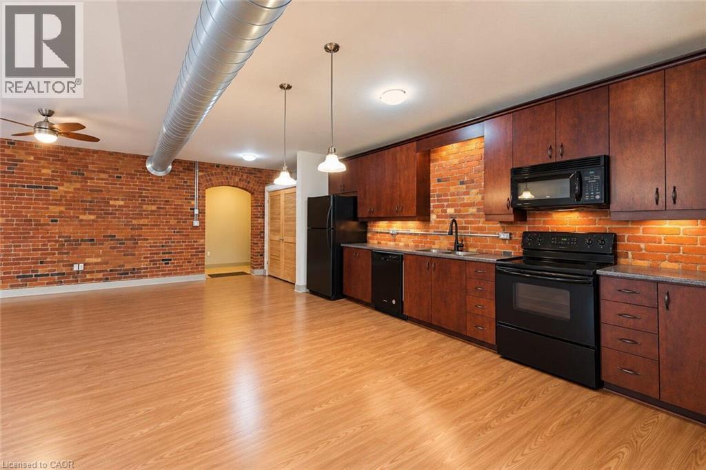 357 Hunter Street W Unit# 16, Hamilton, ON
