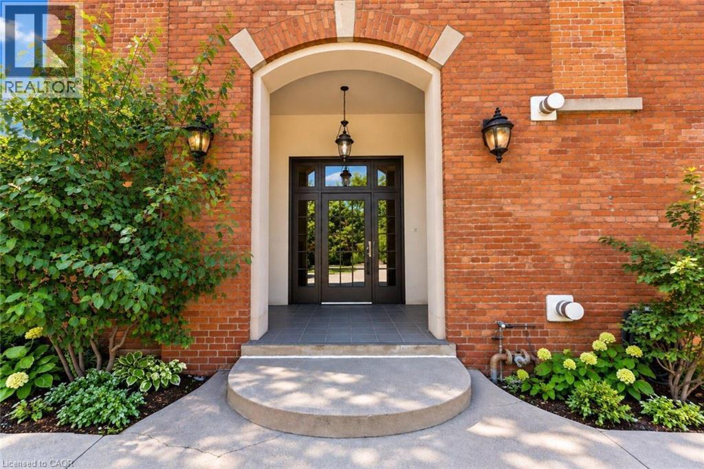 357 Hunter Street W Unit# 16, Hamilton, ON