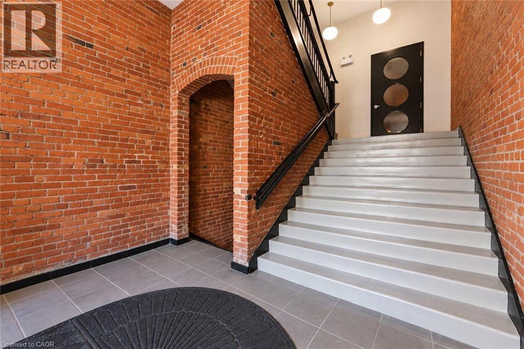 357 Hunter Street W Unit# 16, Hamilton, ON