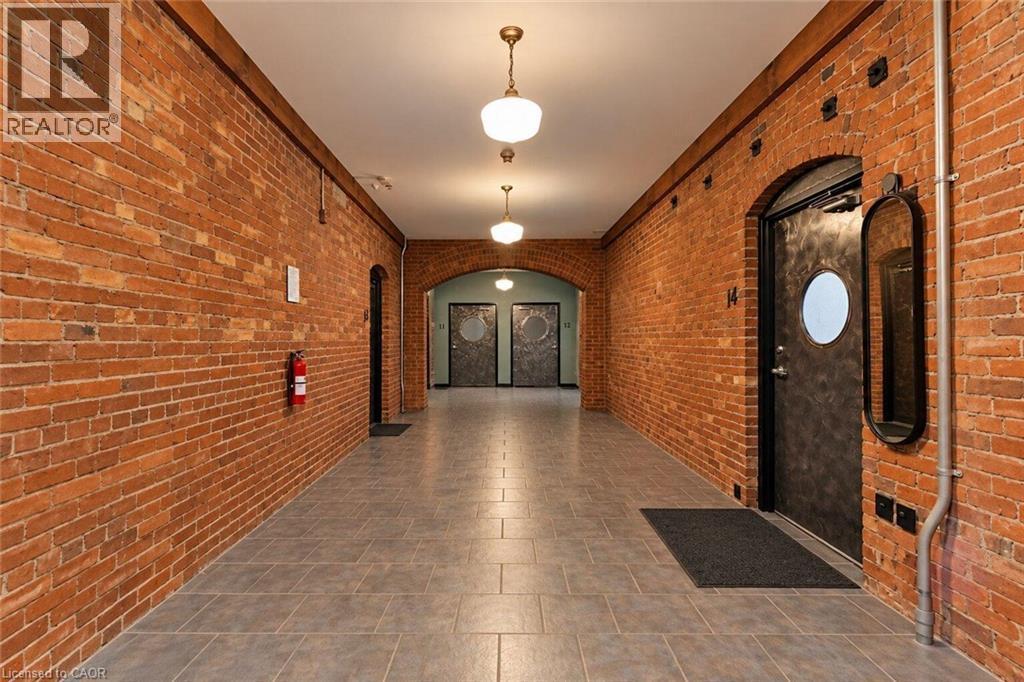 357 Hunter Street W Unit# 16, Hamilton, ON