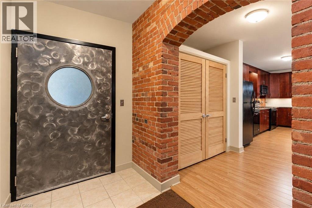 357 Hunter Street W Unit# 16, Hamilton, ON