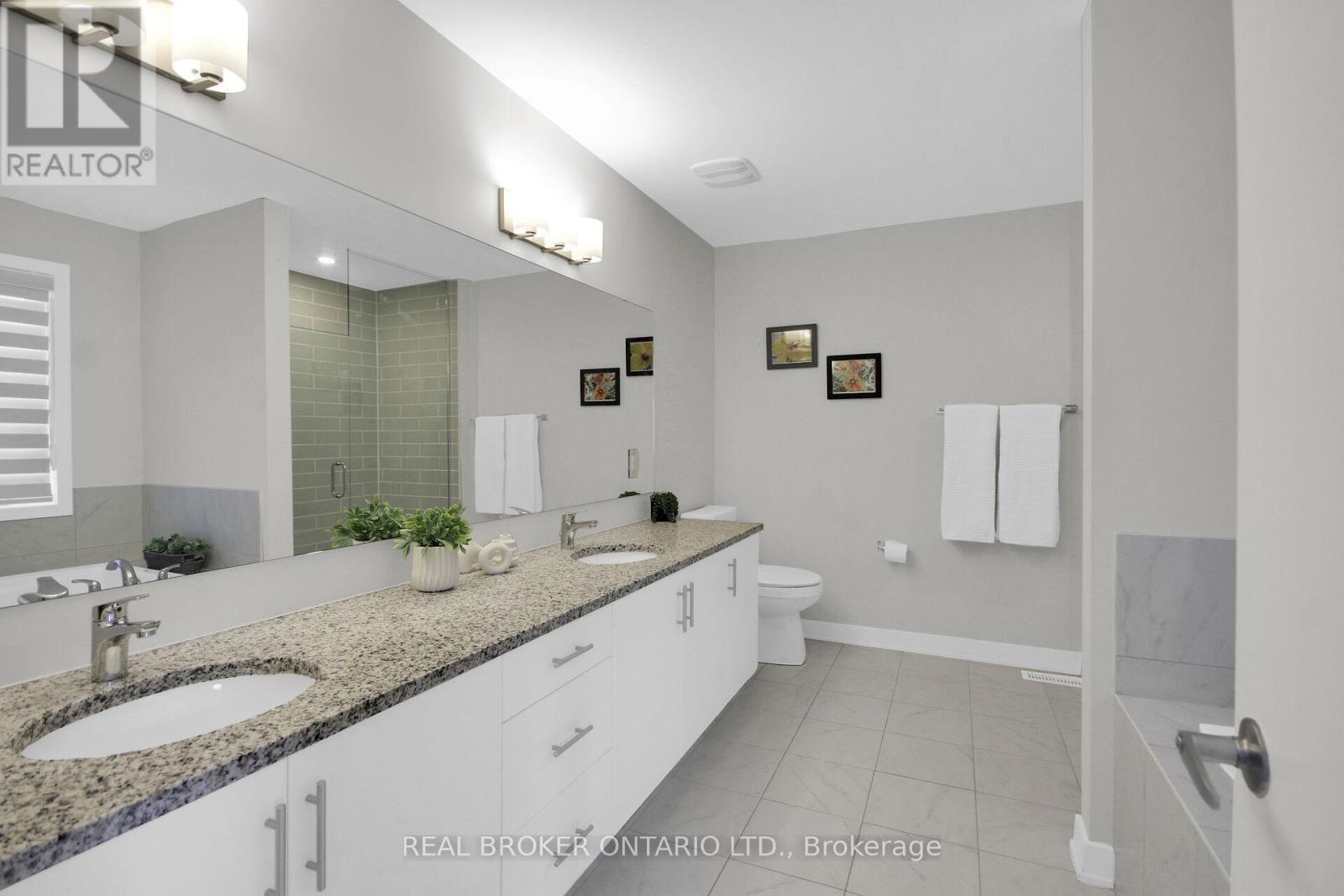 352 Finial Way, Ottawa, ON