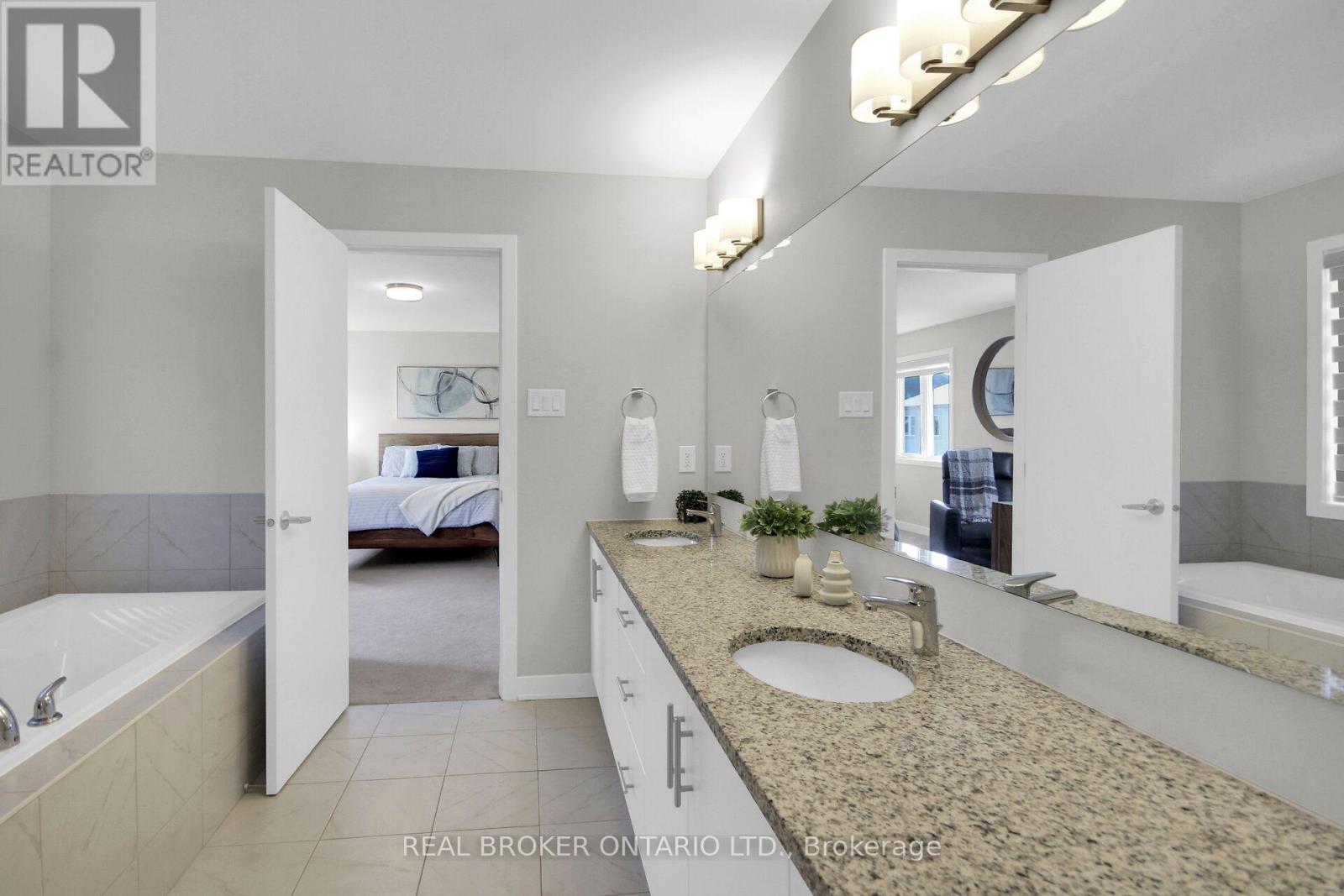 352 Finial Way, Ottawa, ON