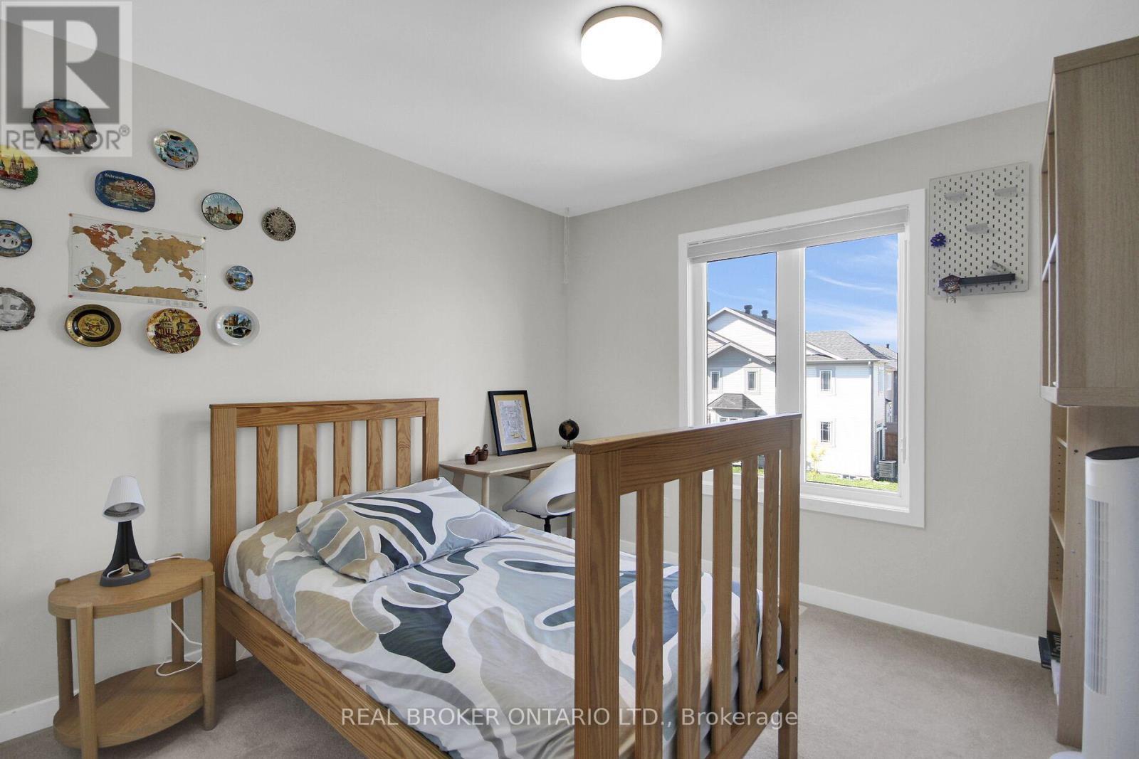 352 Finial Way, Ottawa, ON