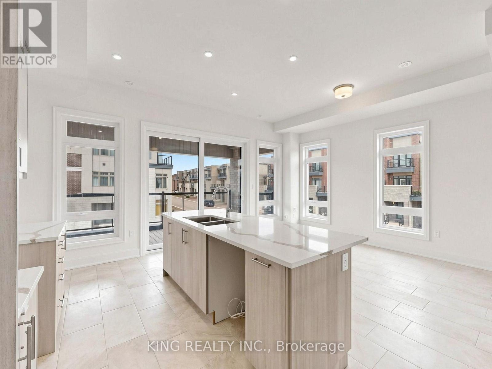 3290 Taha Garden, Oakville, ON