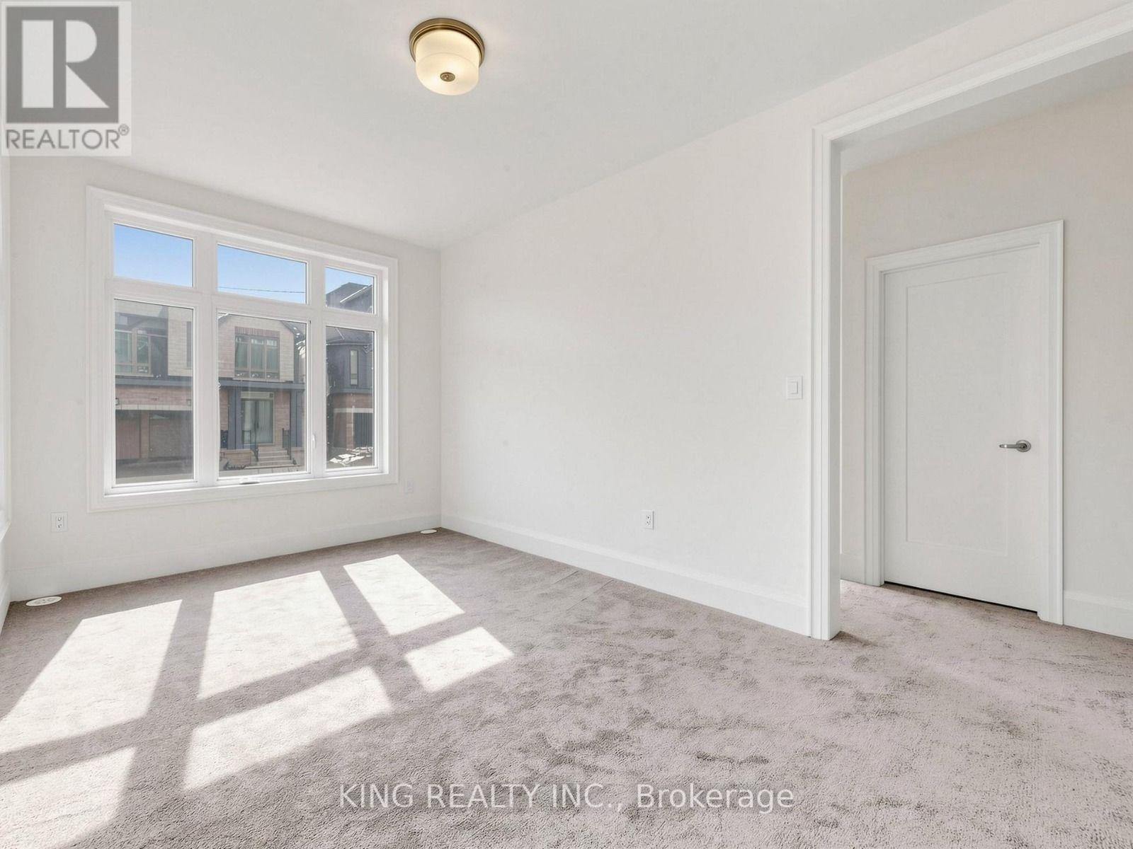 3290 Taha Garden, Oakville, ON
