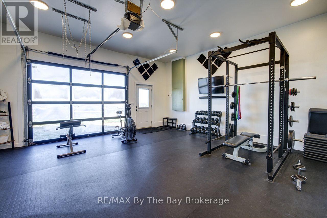 2574 Fairgrounds Road S, Clearview, ON