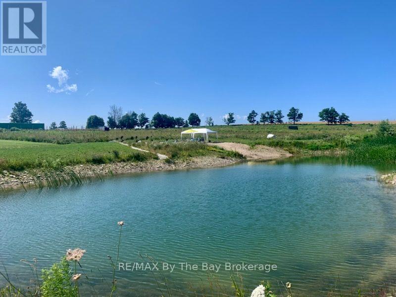 2574 Fairgrounds Road S, Clearview, ON