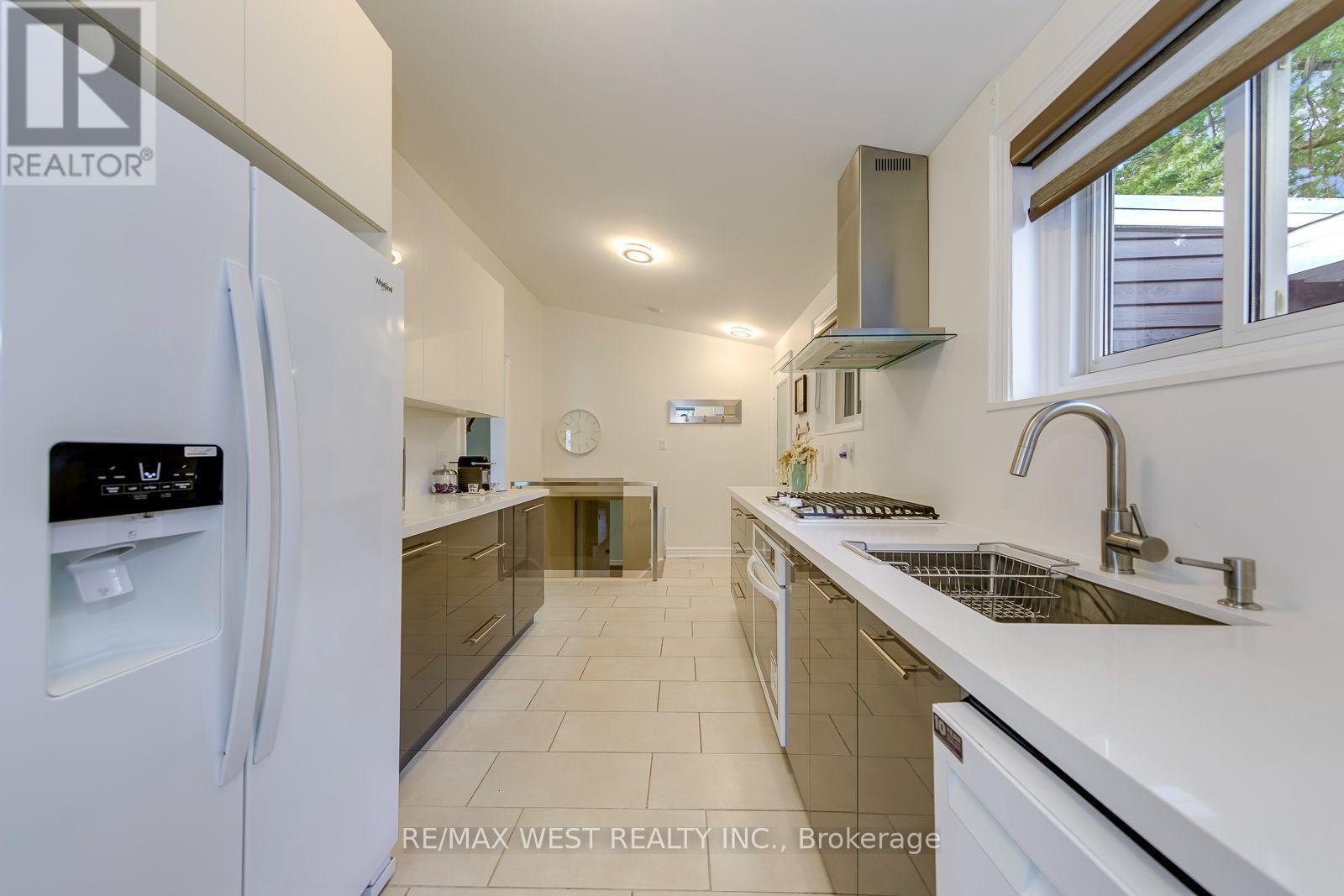 6 Millview Court, Toronto, ON