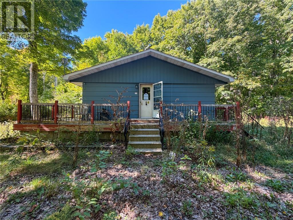 16 Bastien Road, Mindemoya, Manitoulin Island, ON