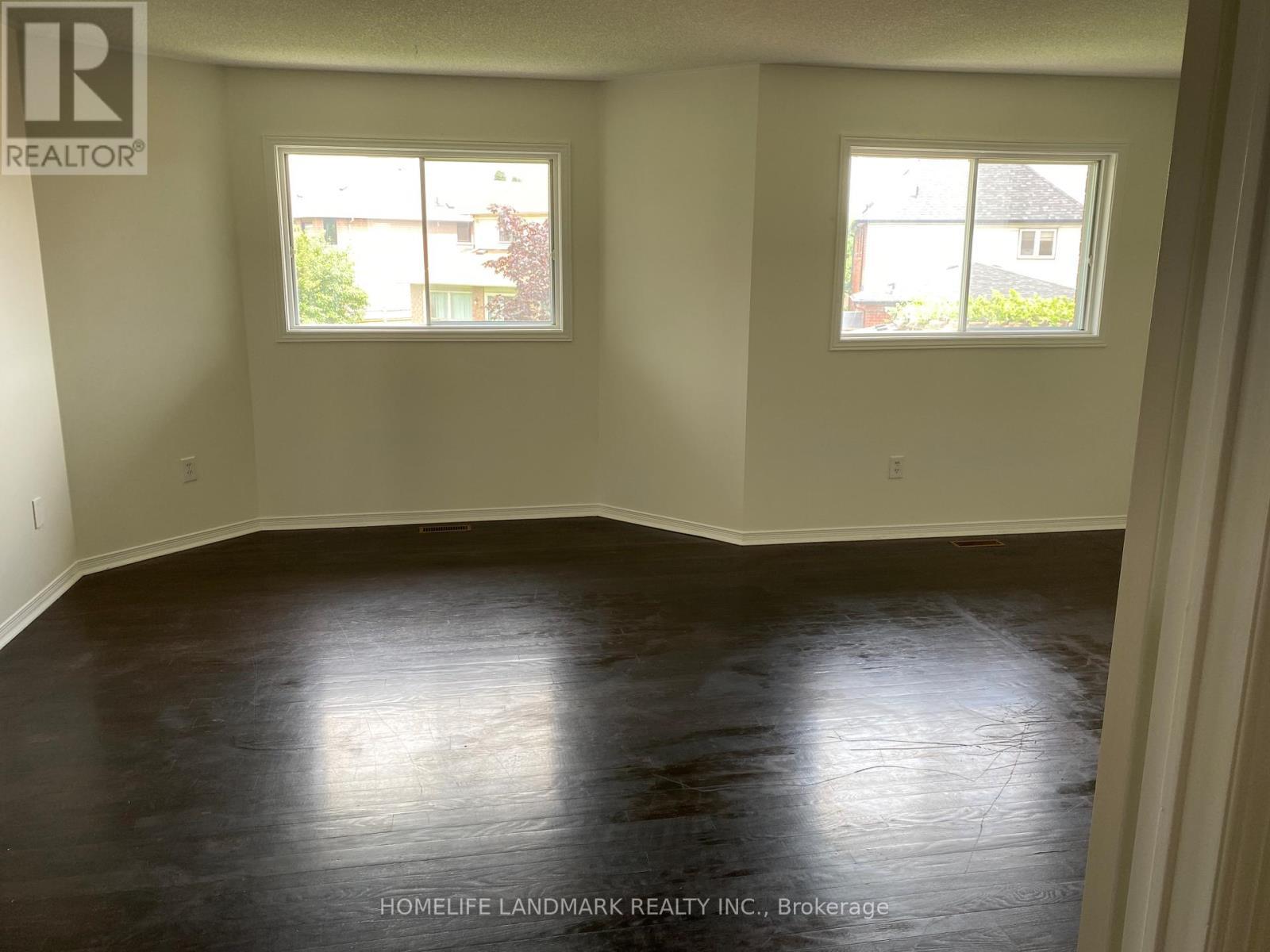 213 Barondale Drive, Mississauga, ON