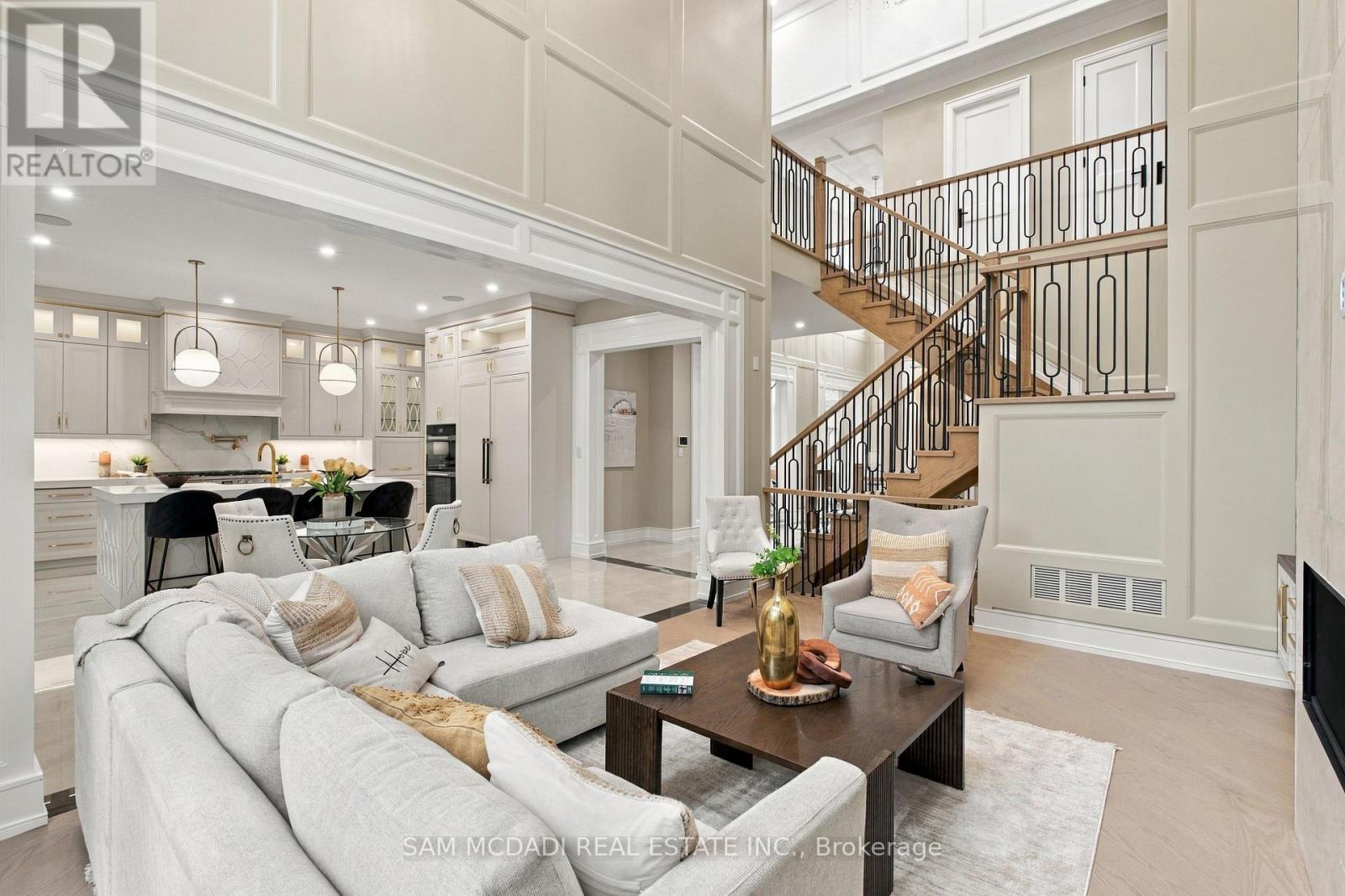507 Wildwood Drive, Oakville, ON
