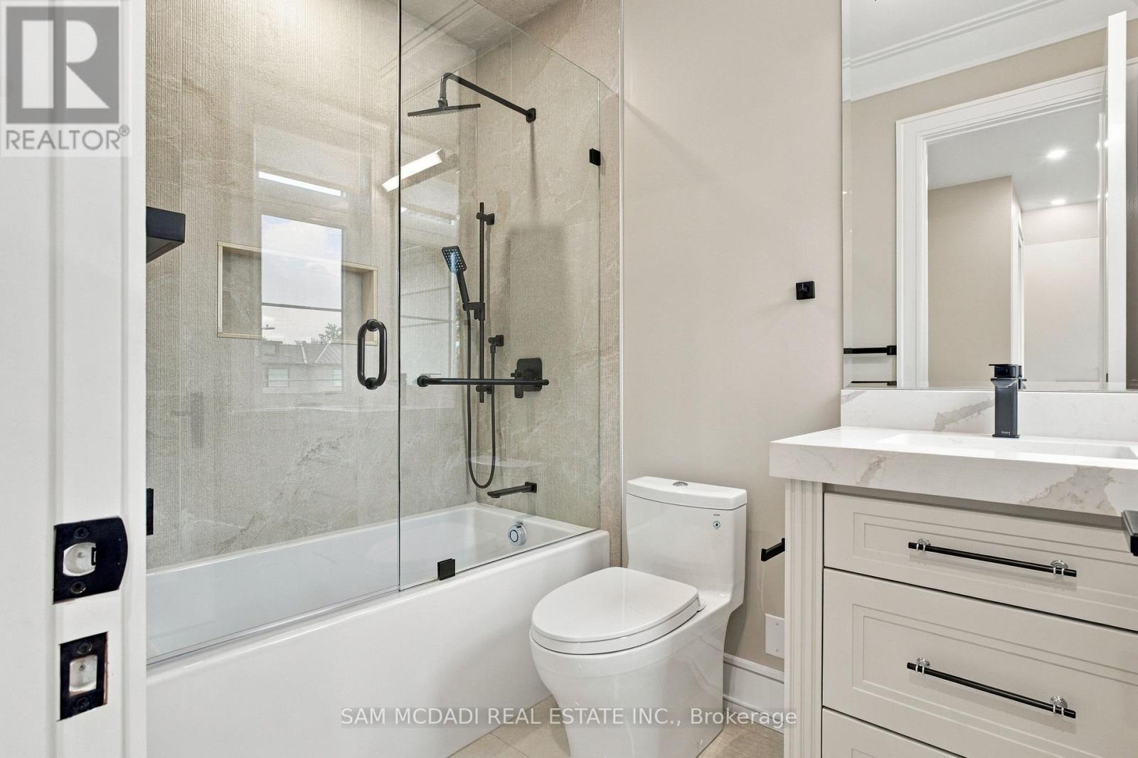 507 Wildwood Drive, Oakville, ON